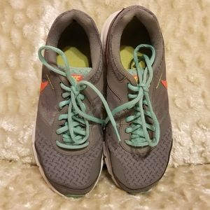 Nike Air Relentless Running Shoes Gray Aeroply Reslon  Sz 6.5